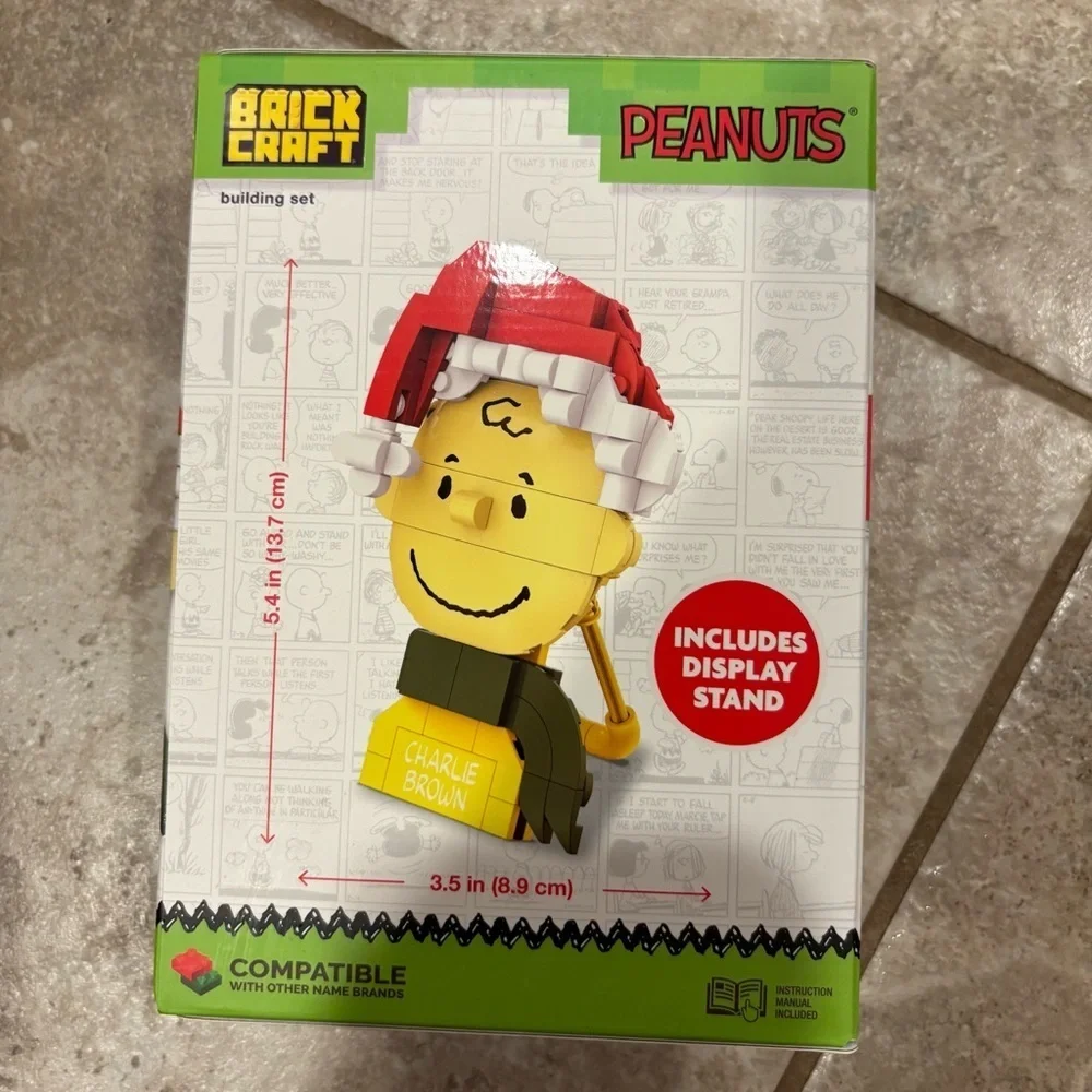 Peanuts Charlie Brown Holiday Brick Craft Set NEW Christmas Santa Hat